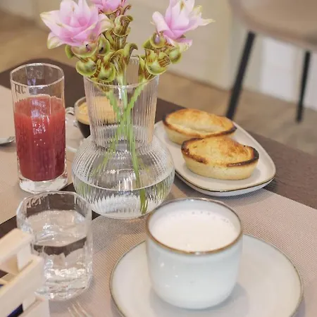 Adele E Il Duca Couette-café Lecce